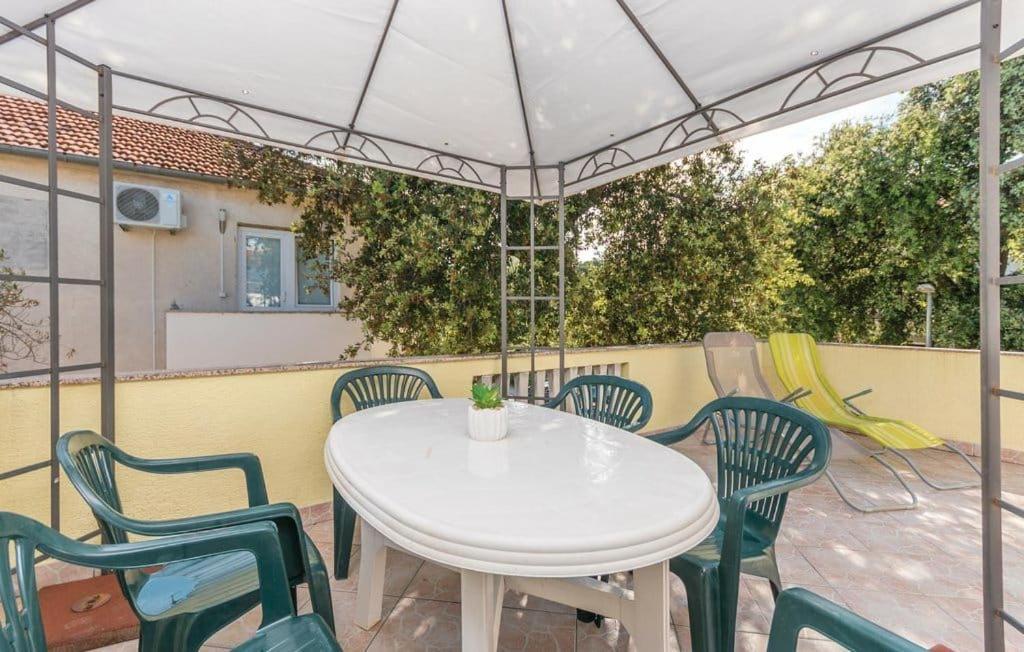 Apartmani Andrija Pakoštane Extérieur photo